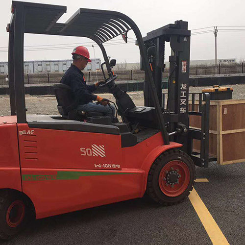 江陰龍工叉車(chē)租賃現貨供應